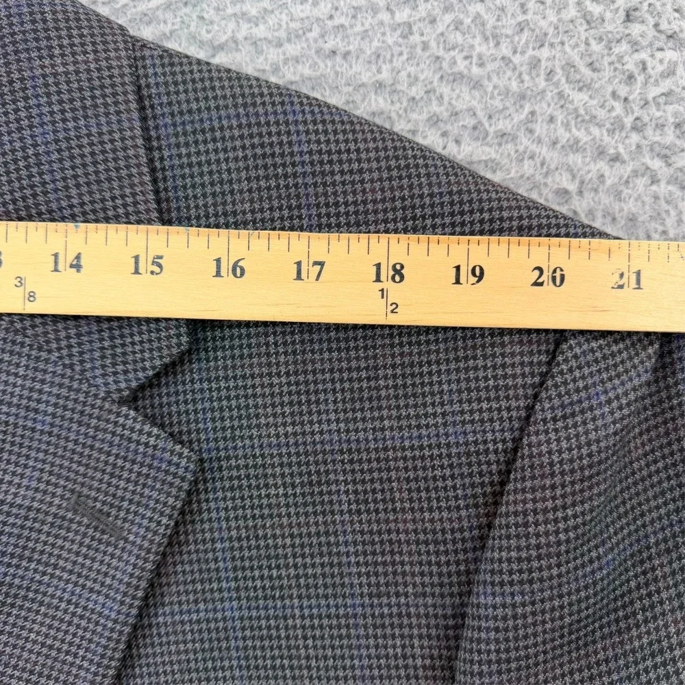 Jos A Bank Traveler Tailored Fit Sport Coat Blazer Men 48R Wool Houndstooth Gray